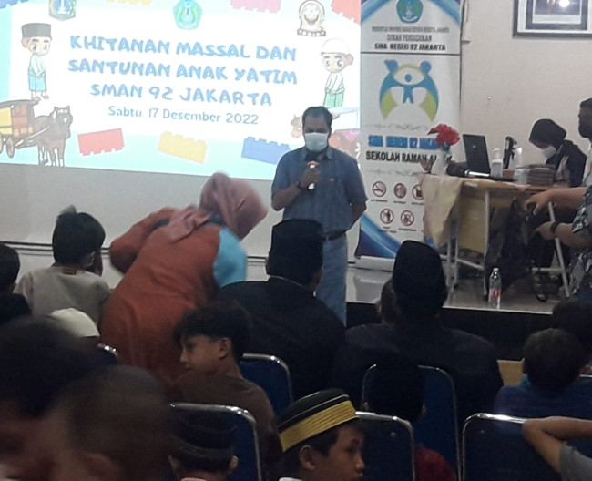 Sambutan Tim Dokter Khitanan Massal